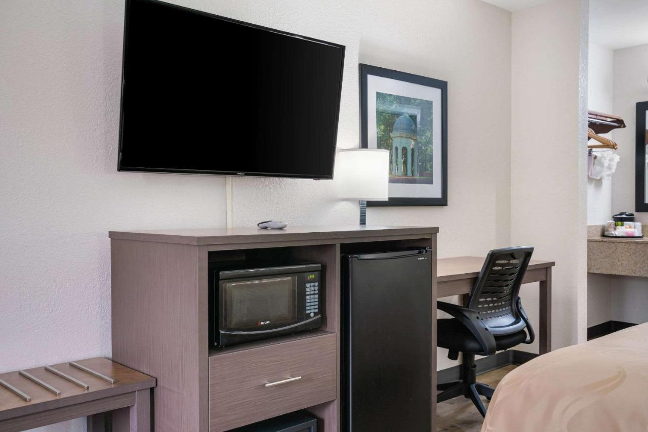 Quality Inn Greenville Near University Екстер'єр фото