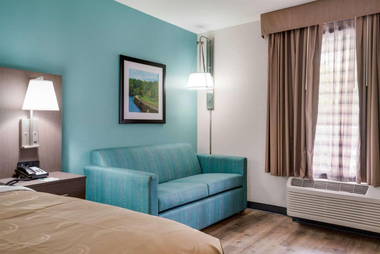 Quality Inn Greenville Near University Екстер'єр фото
