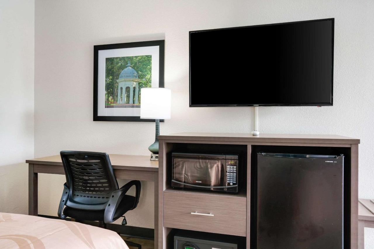 Quality Inn Greenville Near University Екстер'єр фото