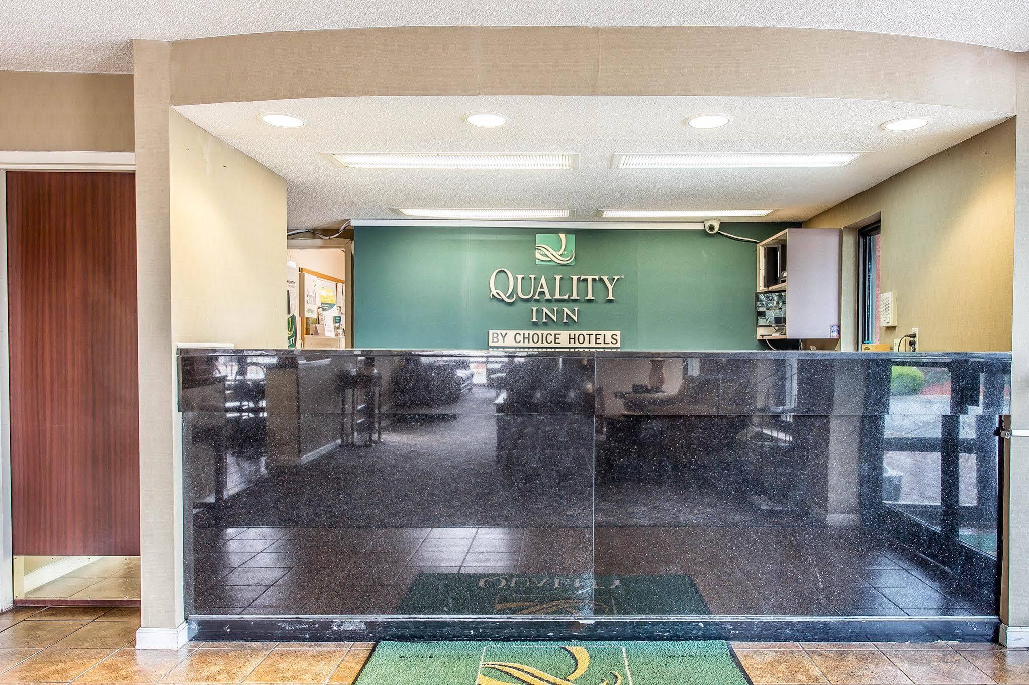 Quality Inn Greenville Near University Екстер'єр фото