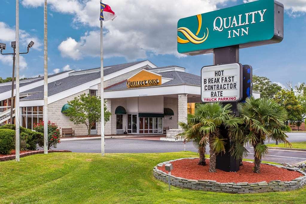 Quality Inn Greenville Near University Екстер'єр фото
